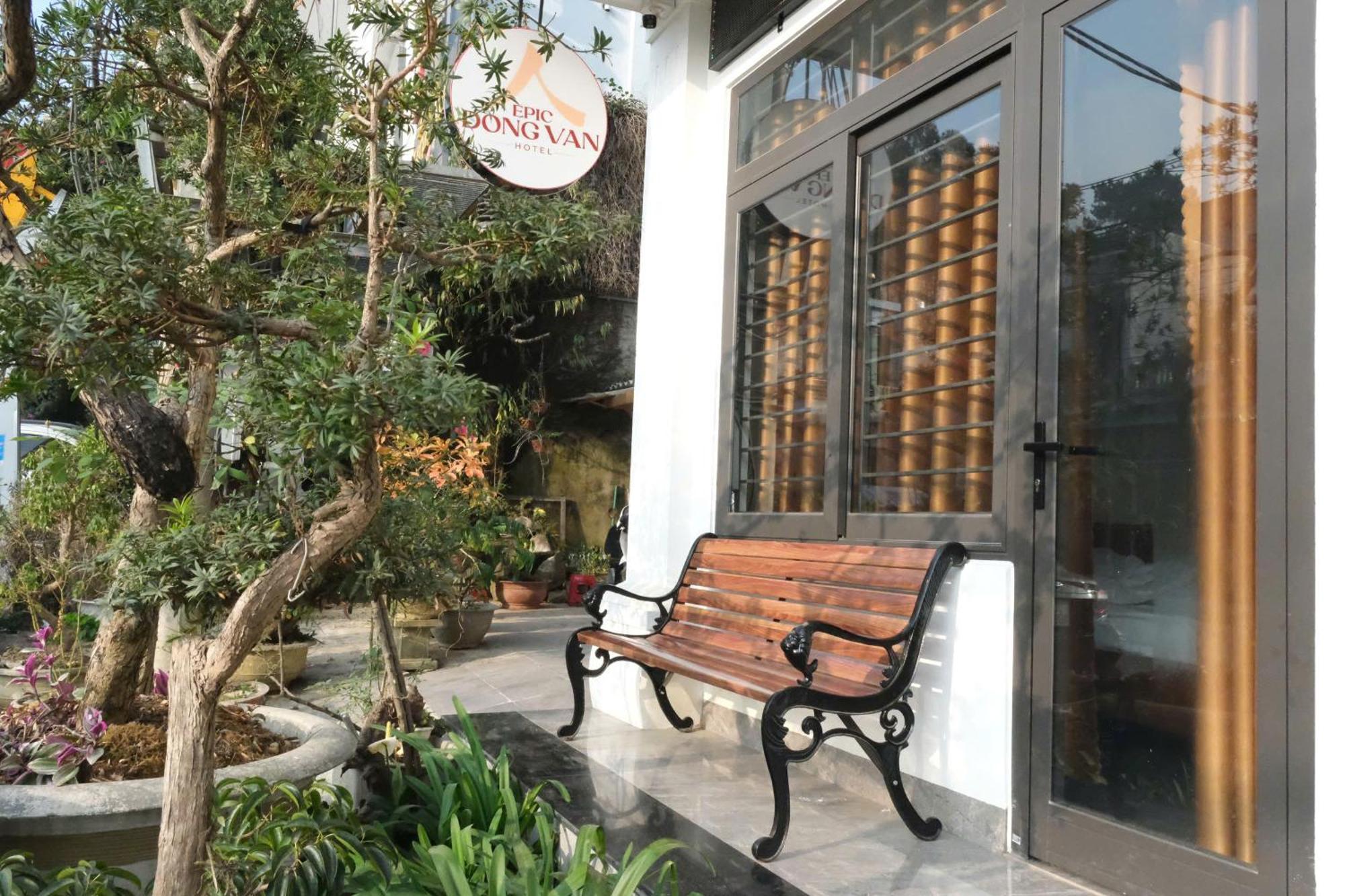 Epic Dong Van Hotel Ngoại thất bức ảnh