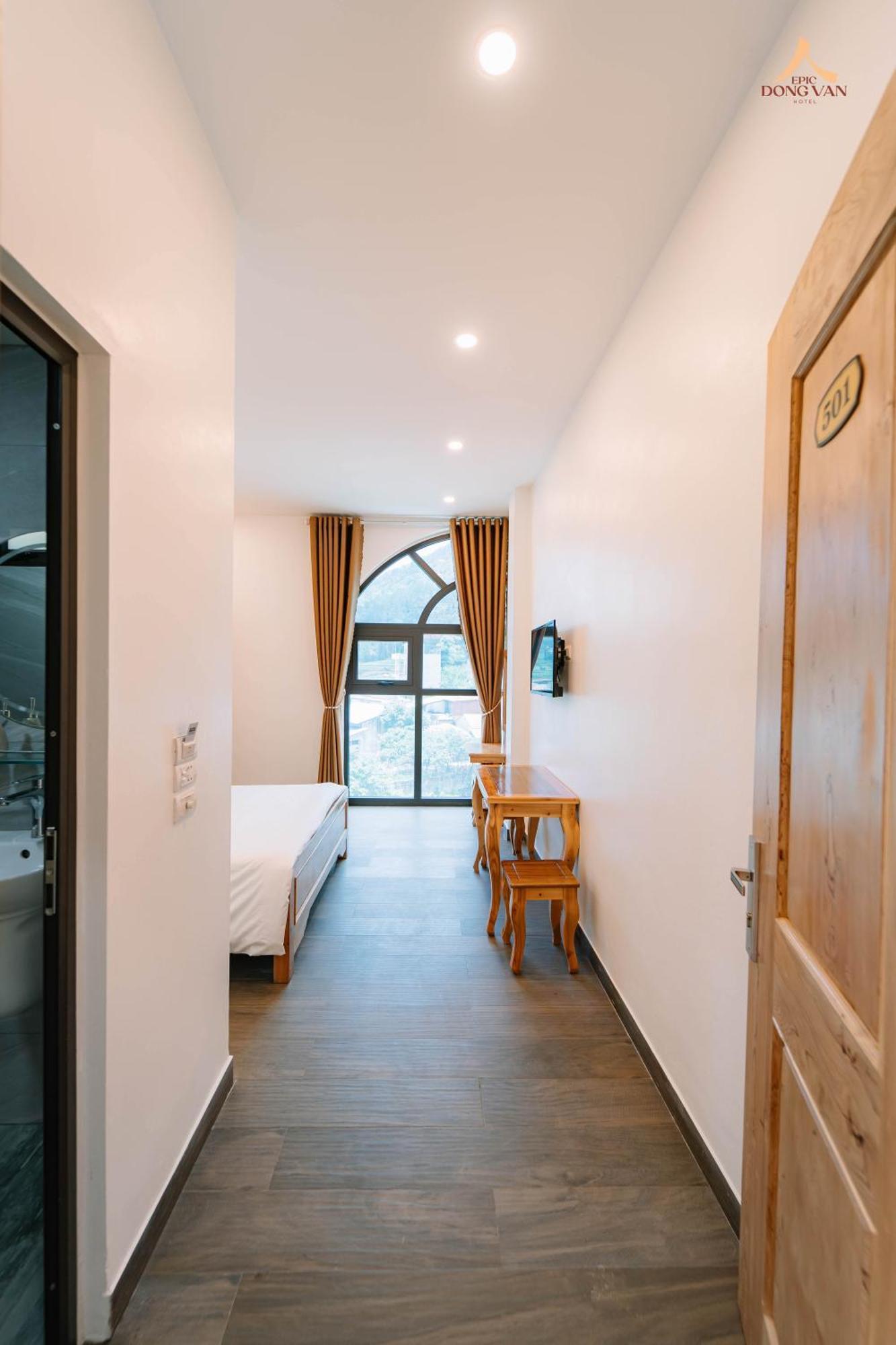 Epic Dong Van Hotel Ngoại thất bức ảnh